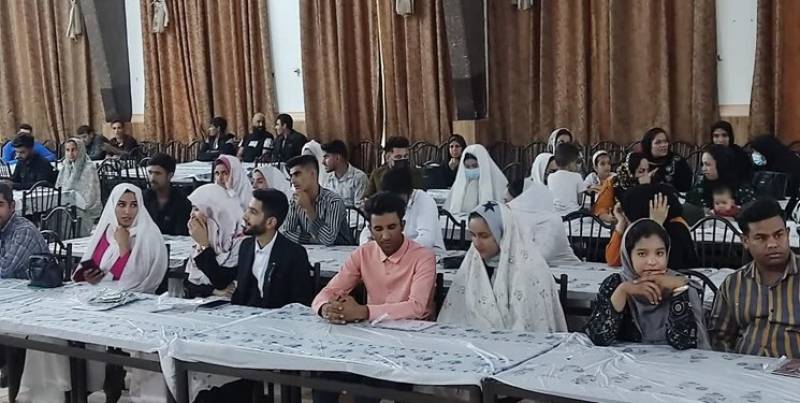 توزیع ۹ سری جهیزیه به زوج‌های جوان عشایر